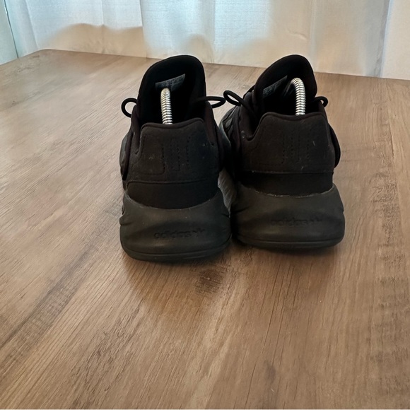 Adidas Originals Ozelia Men's Casual Shoes Core Black-Carbon Size 5.5 - Picture 5 of 7